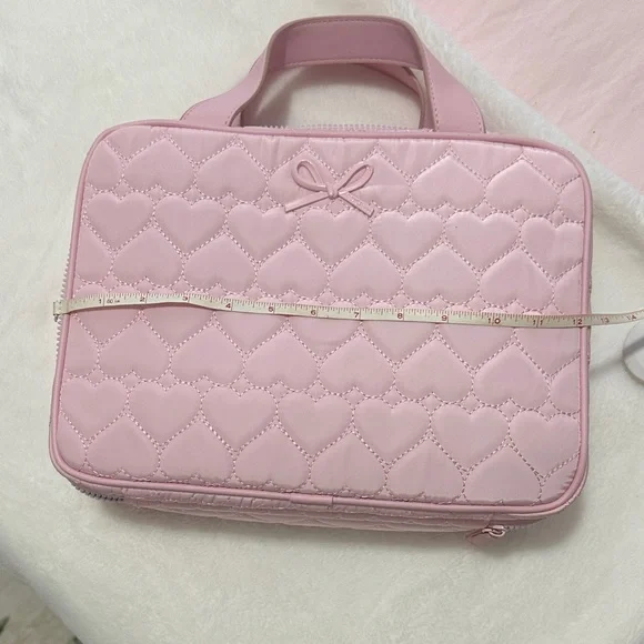 Betsey Johnson Pink Quilted Makeup Bag - Picture 3 of 10